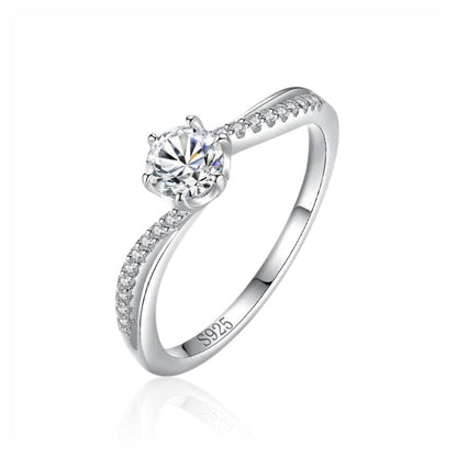 Anel Solitário Torcido em Prata 925