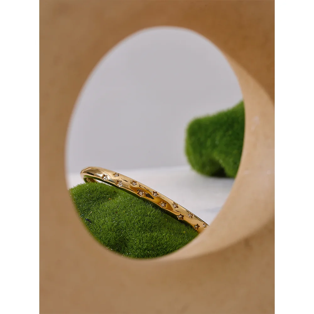 Bracelete Banhado em Ouro 18k Minimalista Estrelas em Zircônia